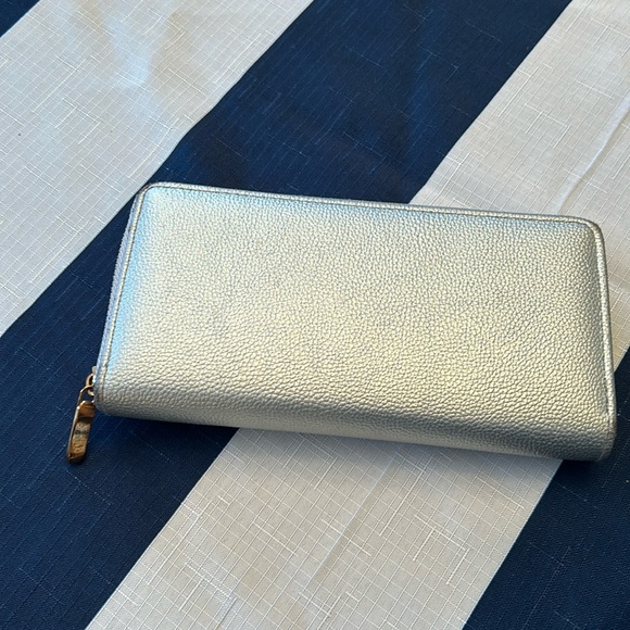 RJAY woman silver wallet zipper closure with card slots - Picture 2 of 13